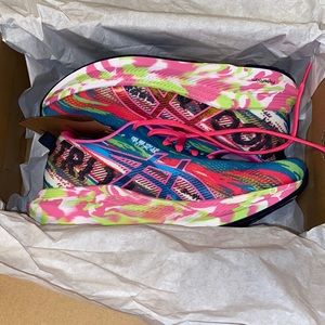 ASICS Noosa Tri 13 - Size 6!